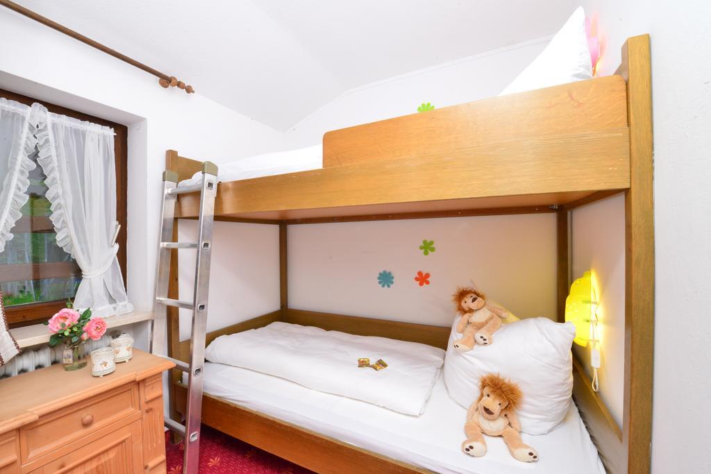 Hotel Wagner Riezlern Bagian luar foto