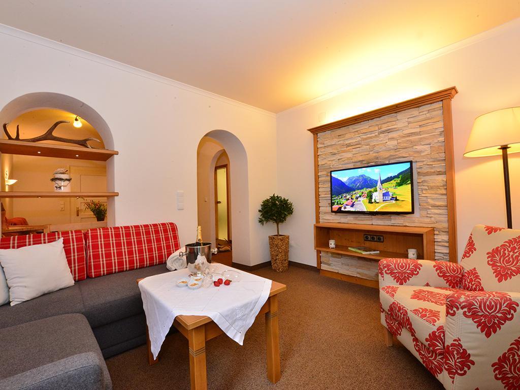 Hotel Wagner Riezlern Bagian luar foto
