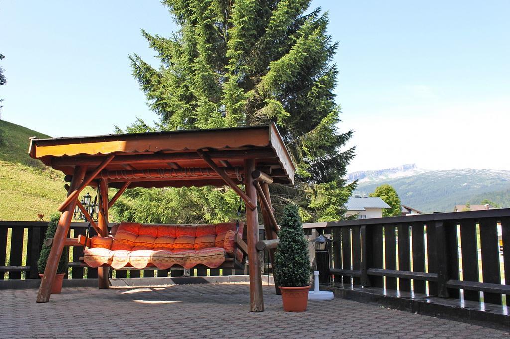 Hotel Wagner Riezlern Bagian luar foto