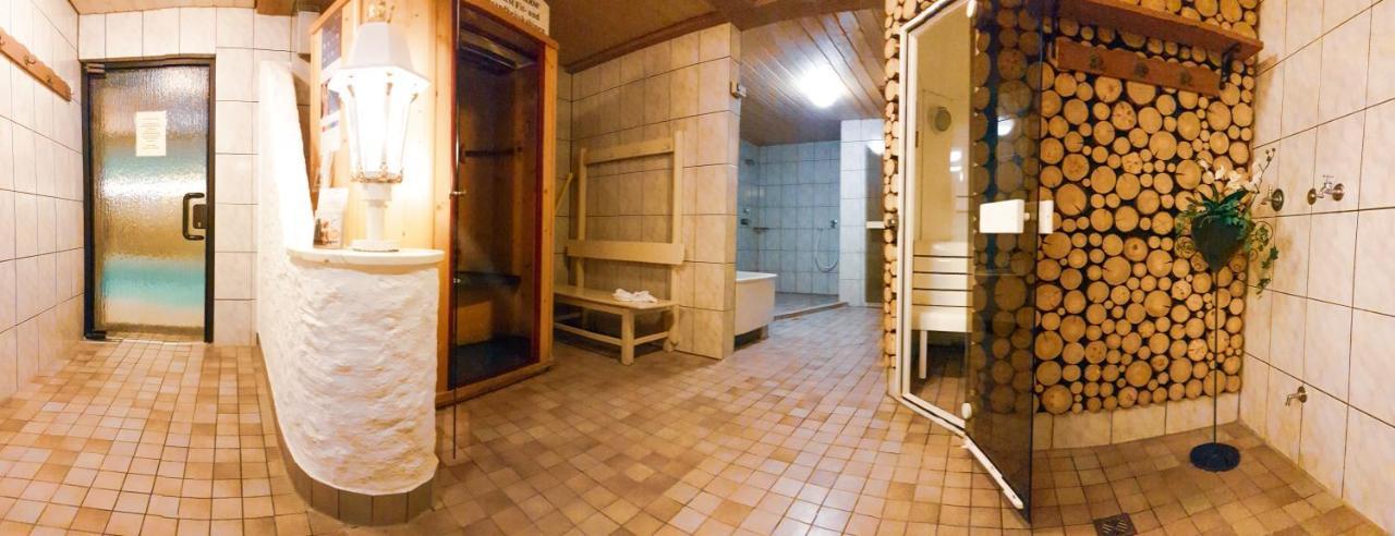 Hotel Wagner Riezlern Bagian luar foto