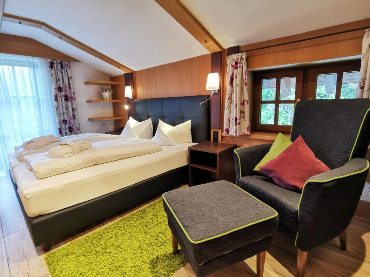 Hotel Wagner Riezlern Bagian luar foto